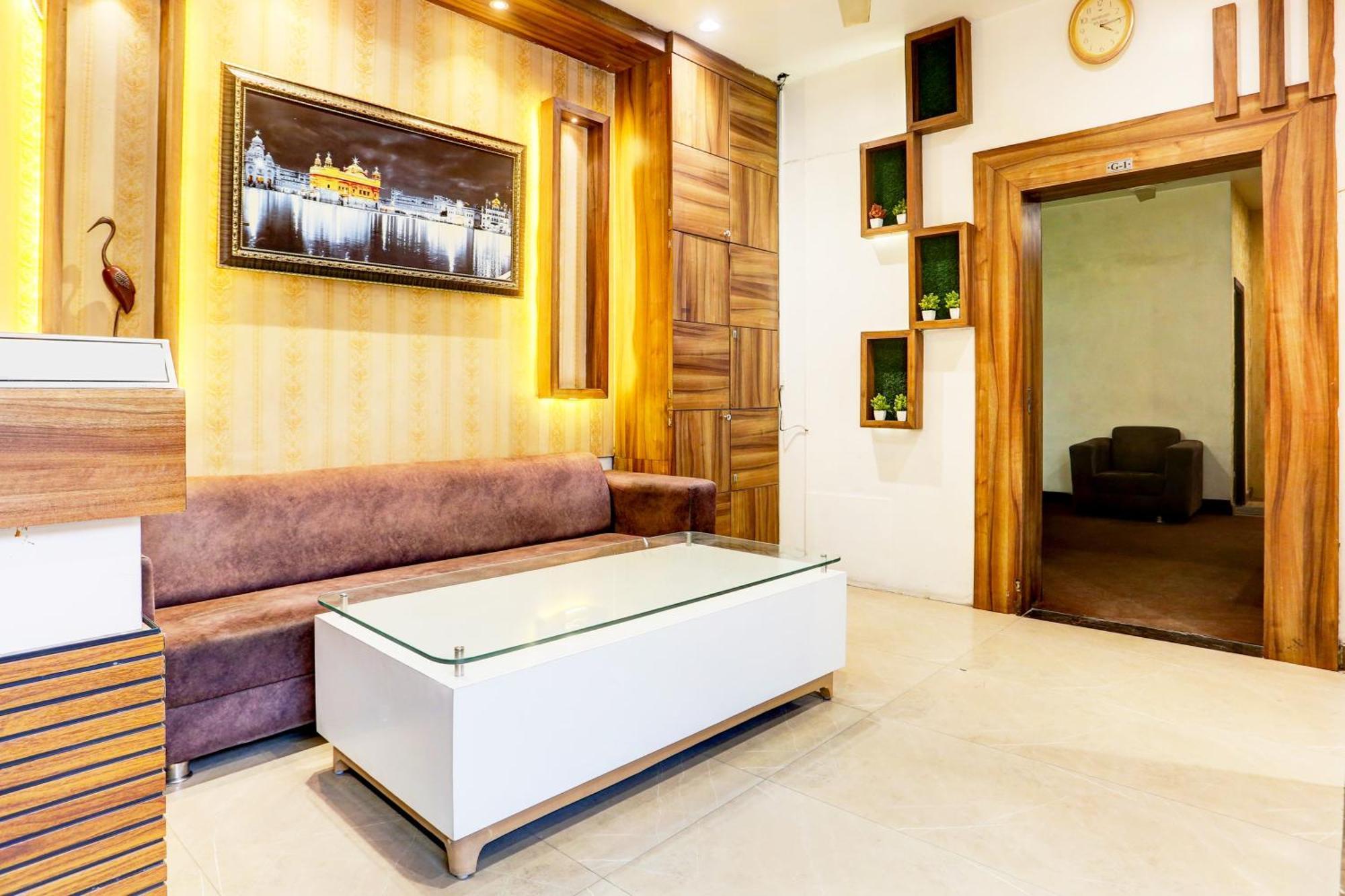 Hotel Super Collection O Amritsar Near Bus Stand Extérieur photo