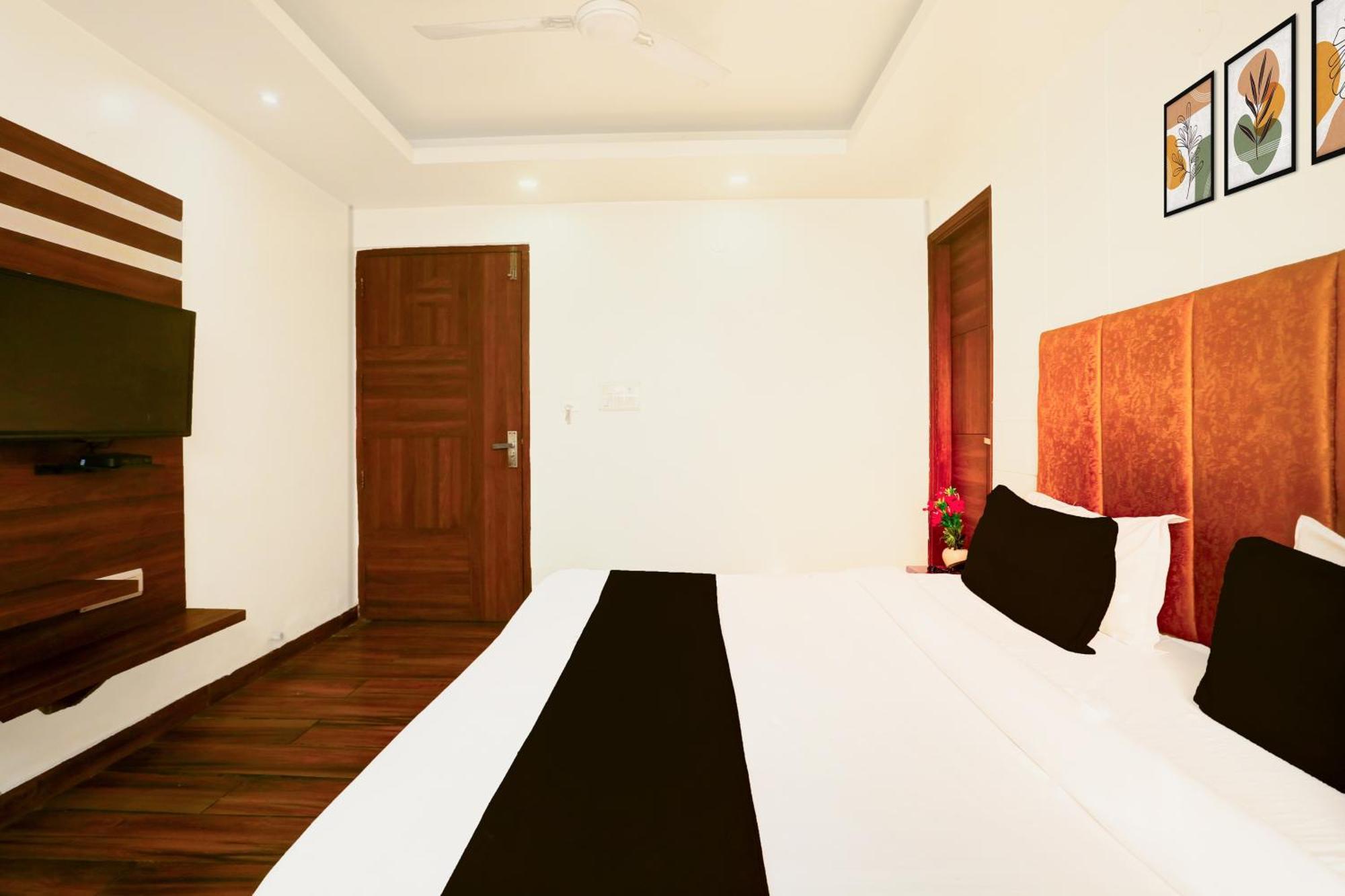 Hotel Super Collection O Amritsar Near Bus Stand Extérieur photo